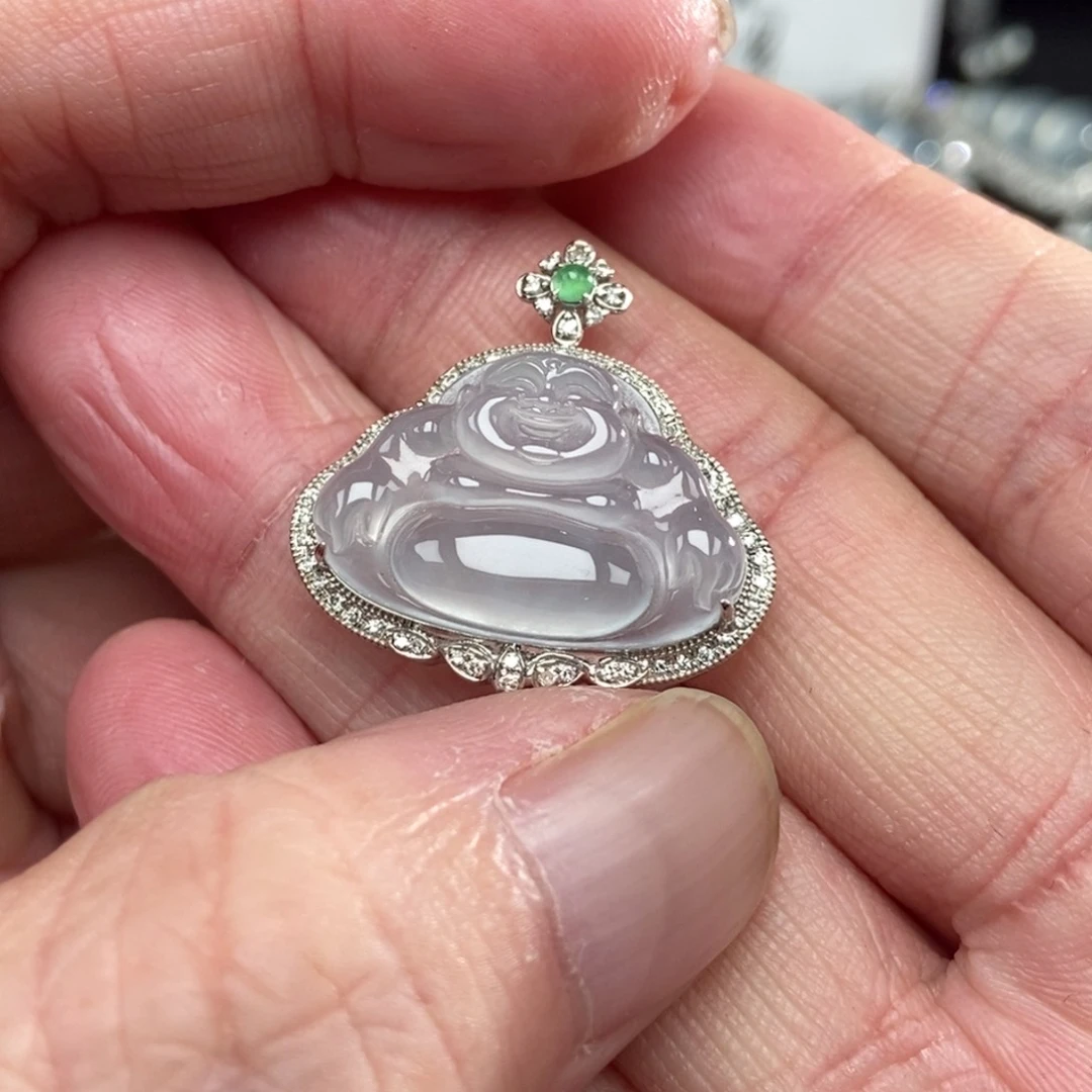 颈饰18K金镶嵌翡翠佛公