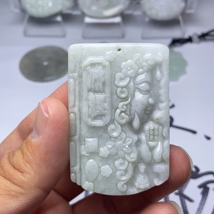 翡翠未镶嵌颈饰翡翠