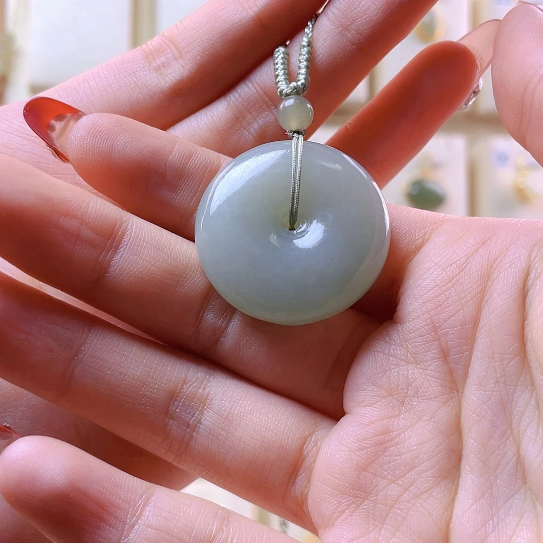 和田玉吊坠(赠链)未镶嵌?***难