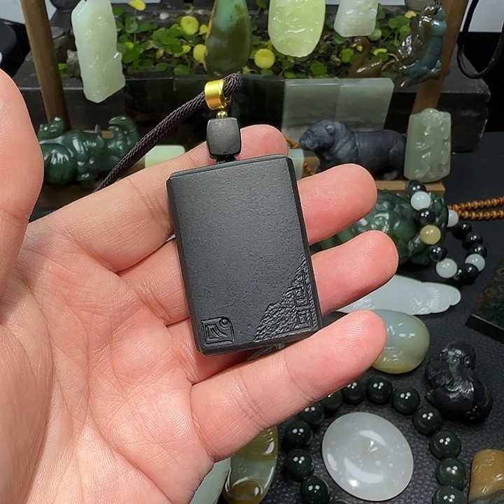 抬***光和田玉未镶嵌挂件