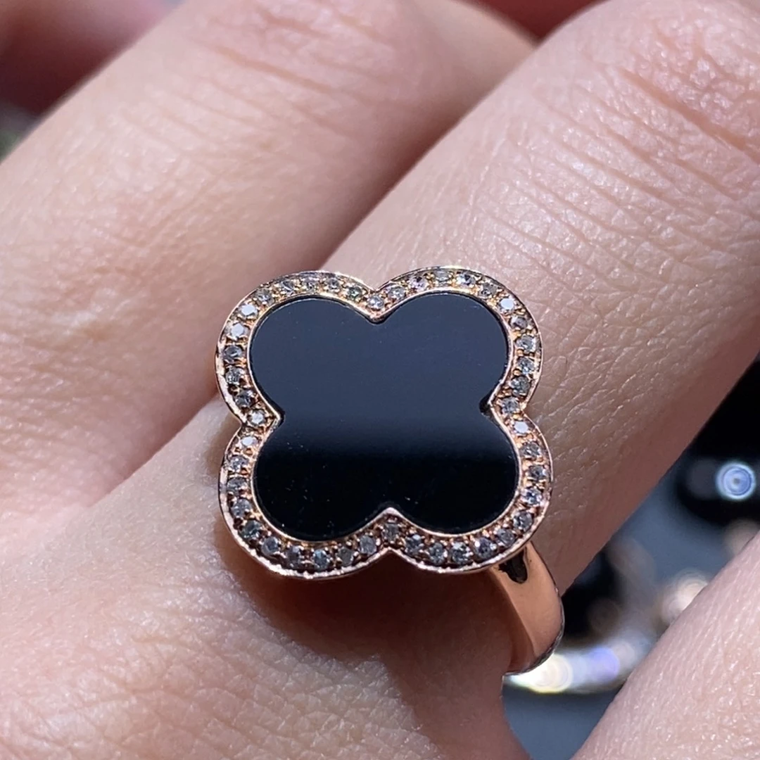 18K金镶嵌戒指翡翠