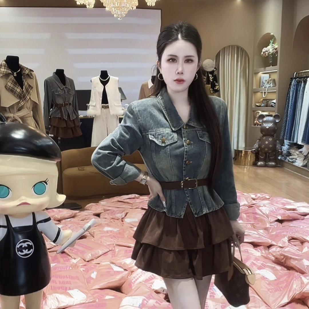 婷子-订制牛仔上衣➕腰带➕咖色鹿皮绒蛋糕裙三件套套装(88-33118)