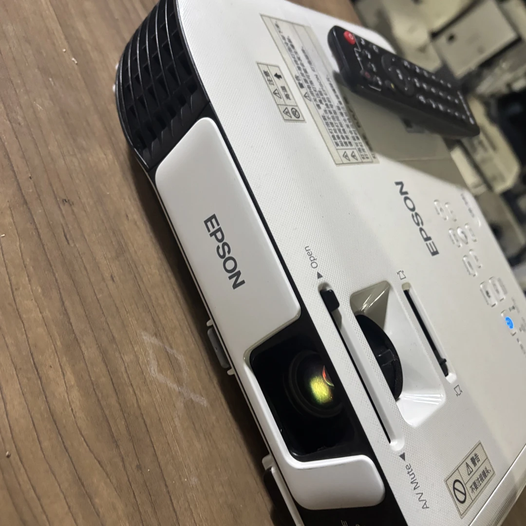 二手 爱普生投影仪 运费自理