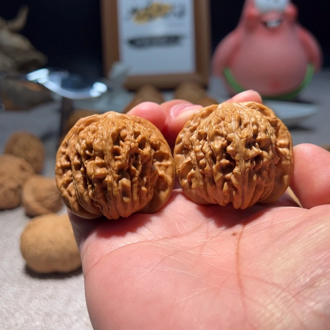 文玩核桃把件42全品楼子