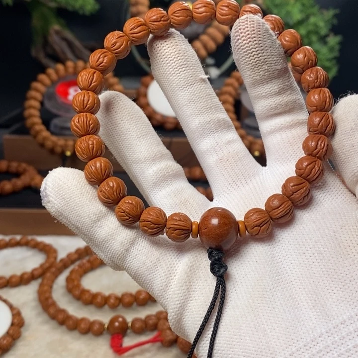 桃核吊坠神***位秦岭龙纹