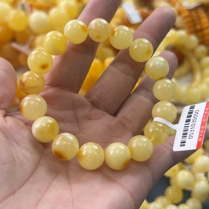 未镶嵌琥珀珠宝奇石