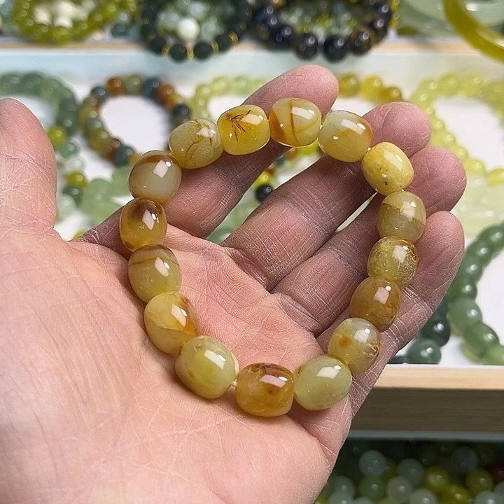 合金蛇纹石玉颈饰