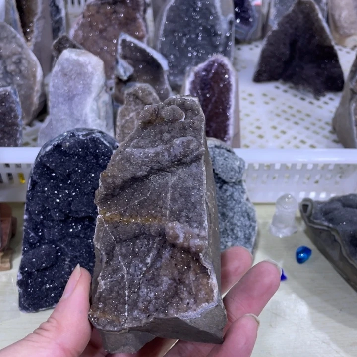 紫晶水晶摆件未镶嵌