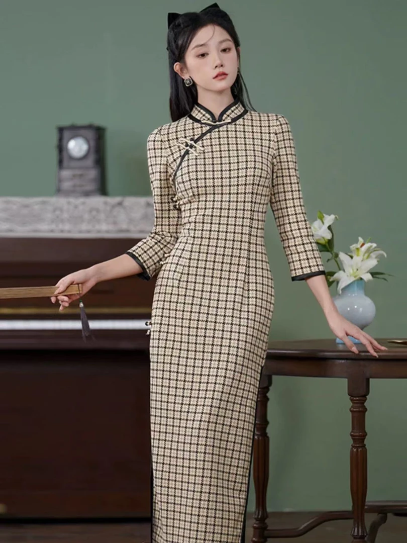 0053 杏色 格子 缠结八扣 【杏格】 旗袍