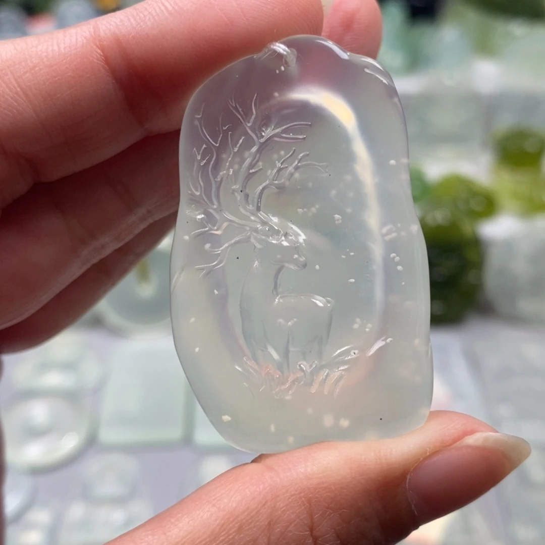 蛇纹石玉未镶嵌颈饰