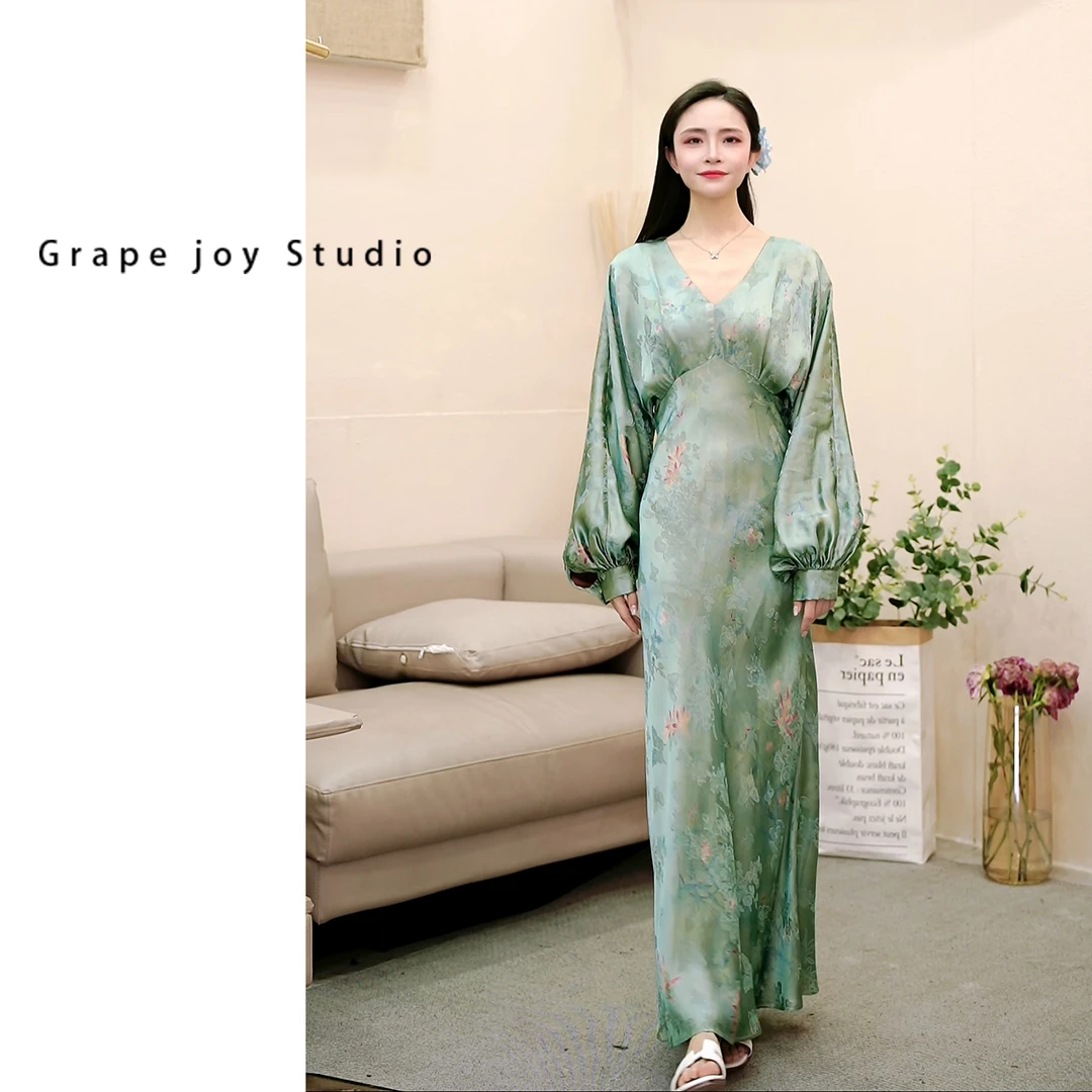 【如果】孔雀绿桑蚕丝香云纱花纹缎面v领收腰连衣裙TX05QZ0376