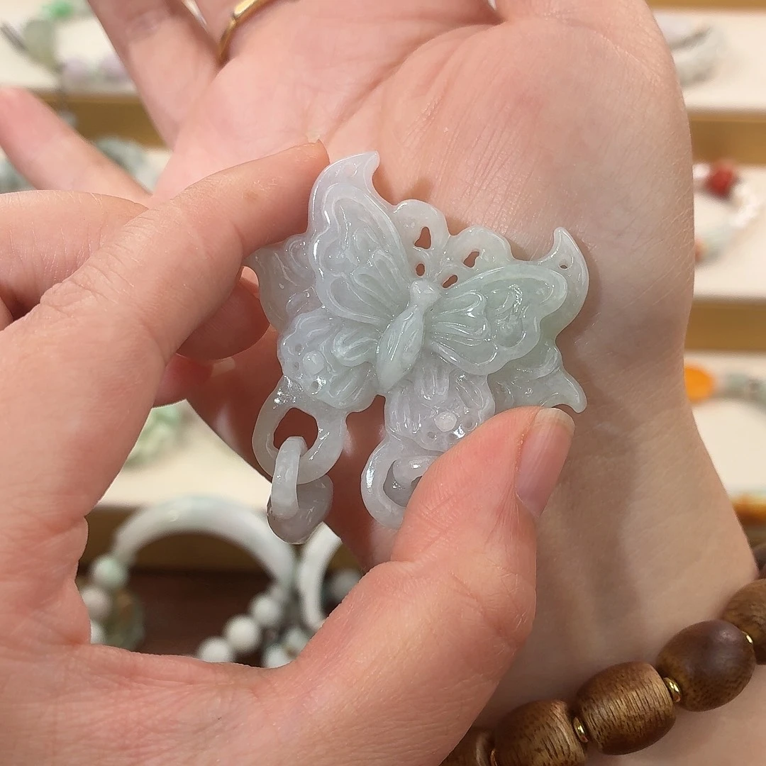 *****翡翠未镶嵌手镯蝴蝶吊坠