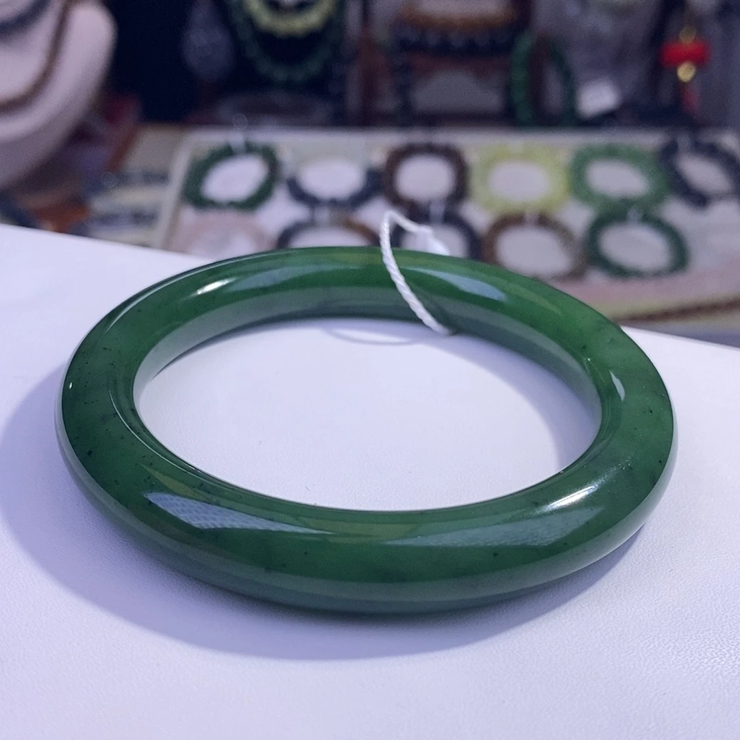颈饰未镶嵌和田玉59收藏级碧玉老矿料冰底辣阳绿手镯