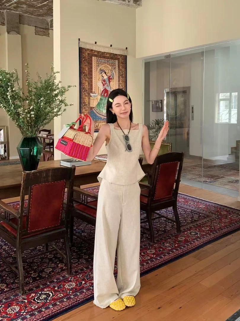 老钱风无袖衬衫女夏季设计 感小众复古收腰系带镂空上衣套装