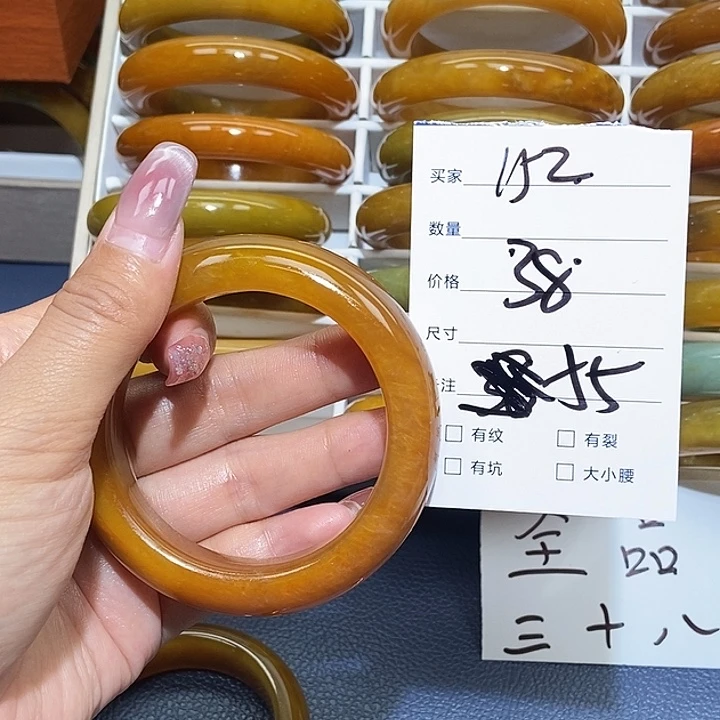 蛇纹石玉未镶嵌手镯轻*