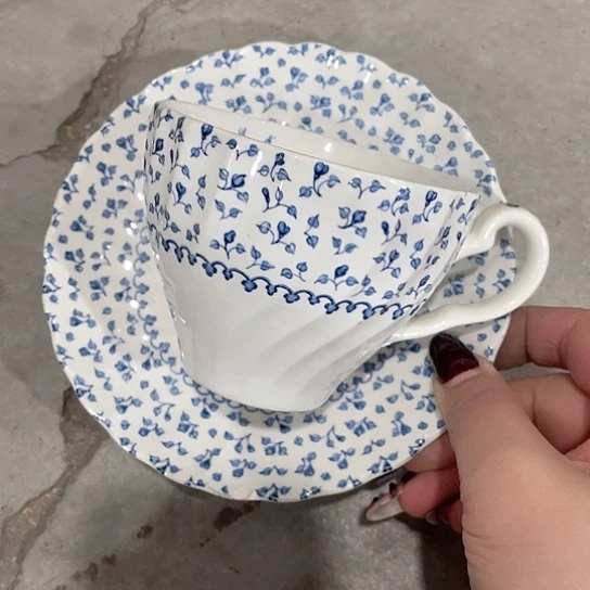 G****P瓷器和陶瓷工艺制品生产