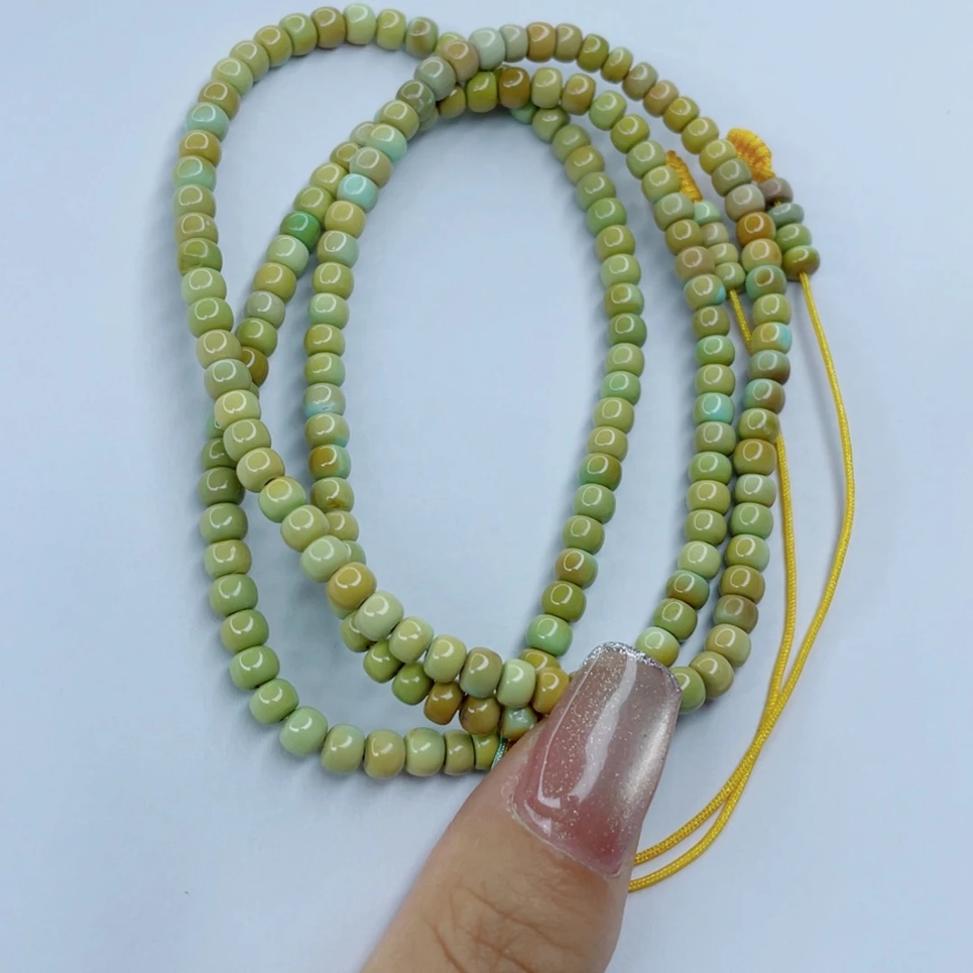 未镶嵌绿松石颈饰