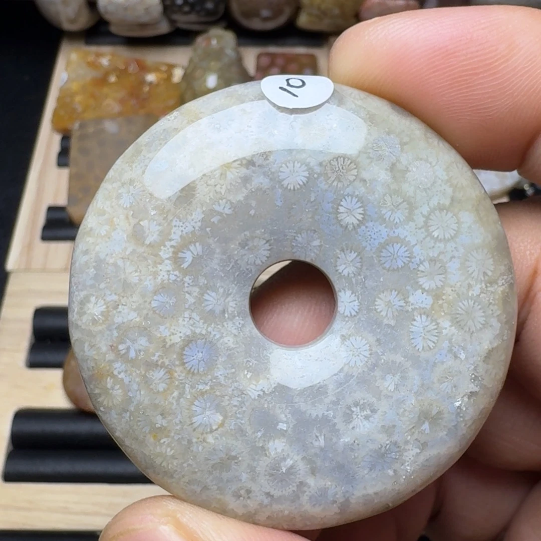未镶嵌纯天然色有机玉石保真色硅化玉无珠无绳