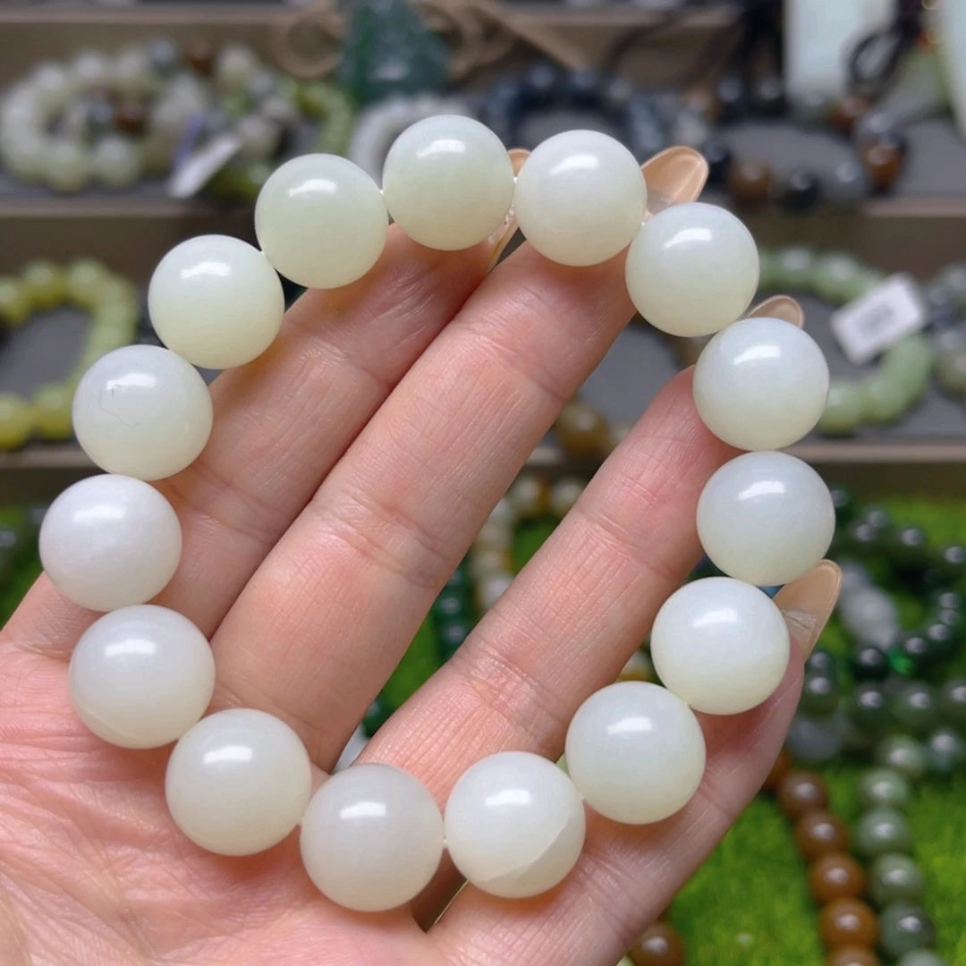 手串未镶嵌和田玉有裂