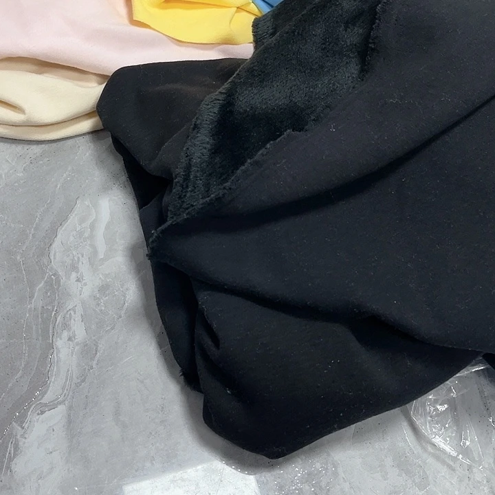聚酯纤维黑一体绒两米包邮