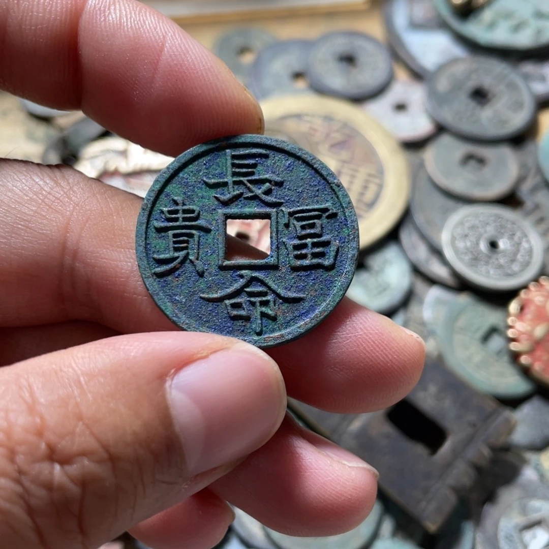 铜现代工艺品学习币