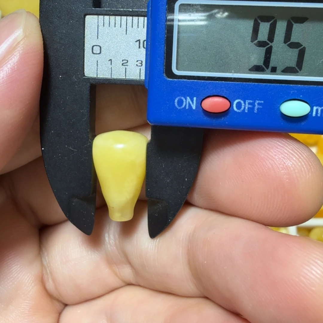 琥珀未镶嵌裸石成品