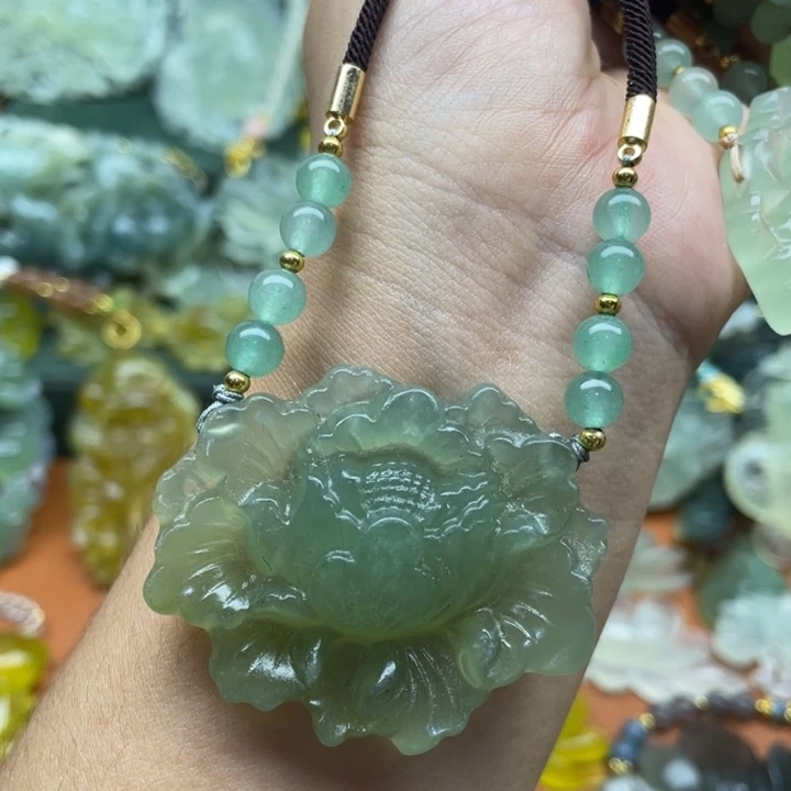 未镶嵌蛇纹石玉项链