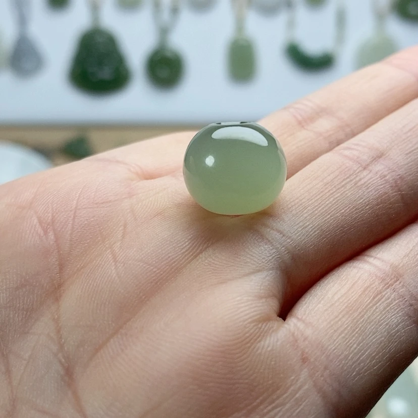 【闪购商品】颈饰未镶嵌和田玉