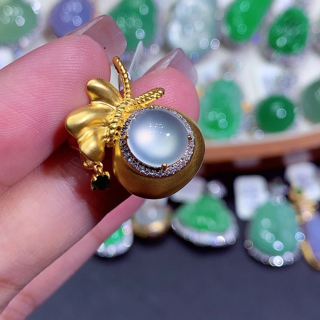 翡翠18K金镶嵌吊坠(不含链)