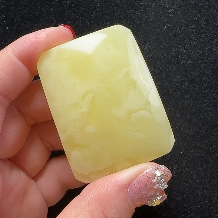 蜜蜡珠宝奇石未镶嵌