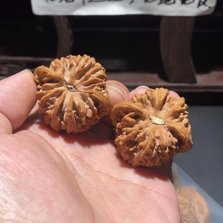 吊坠文玩核桃40满天星大凹底