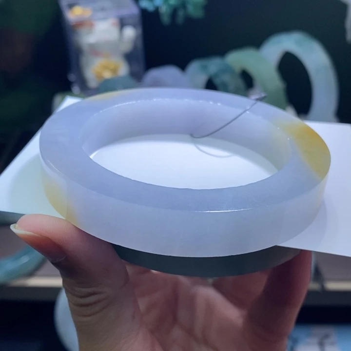未镶嵌翡翠定制翡翠
