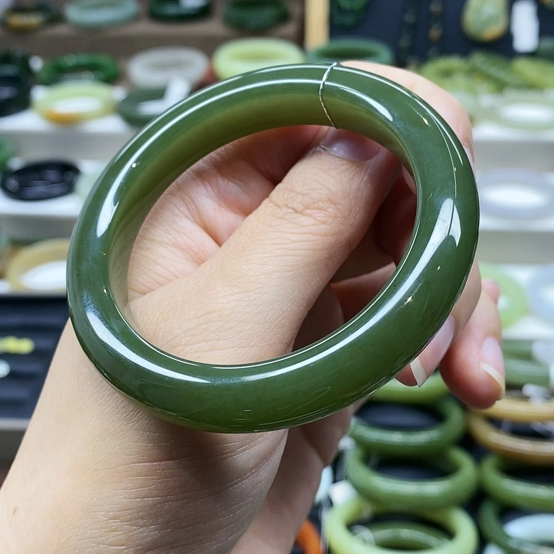 【闪购商品】未镶嵌手镯和田玉