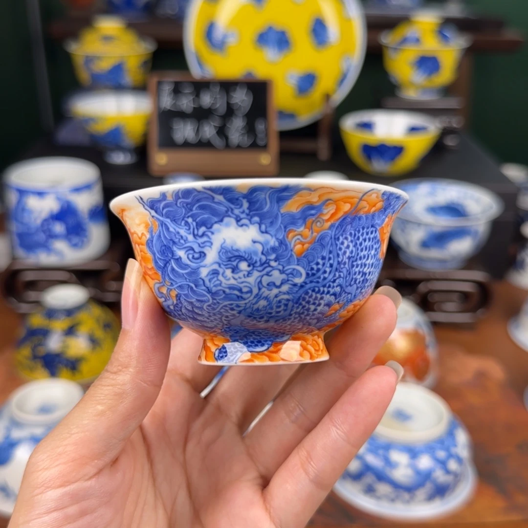 杯望月怀古青花矾红麒麟杯杯