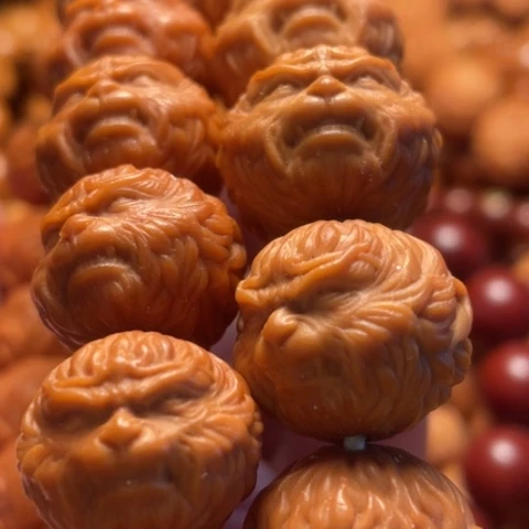 猴头核桃手串?****✌舞台