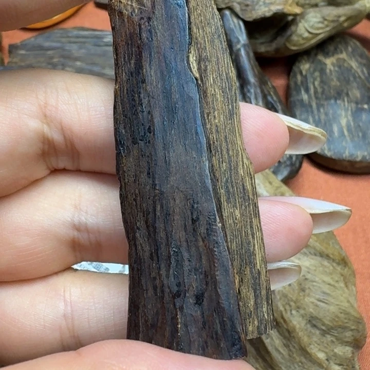 大叶紫檀（黑酸枝木类）