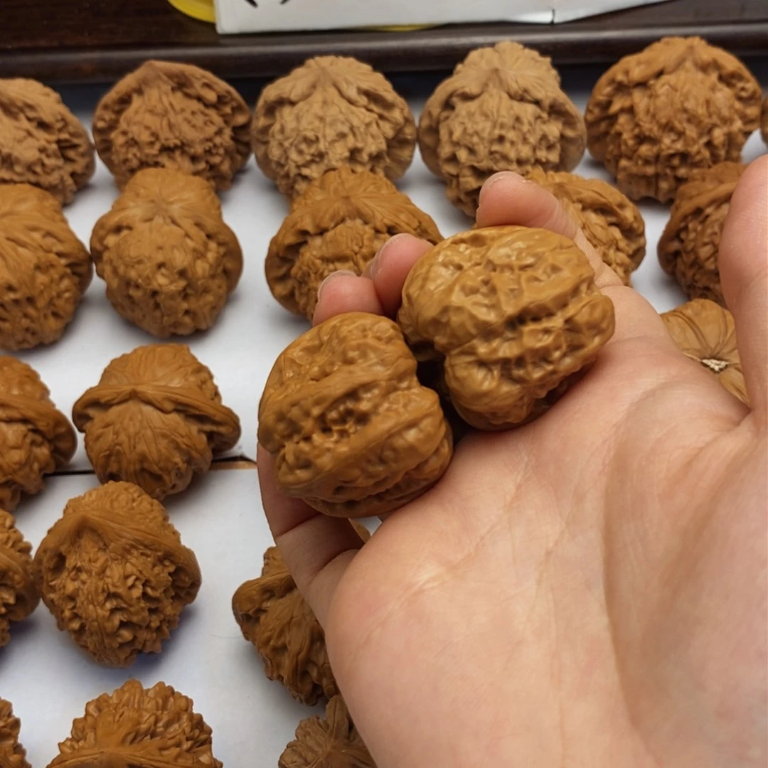 文玩核桃把件35尺蛤蟆头