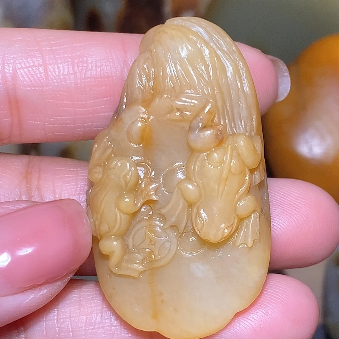 和田玉未镶嵌颈饰