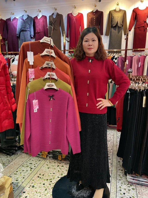 YF！1234#蝴蝶结圆领珍珠绒毛衣