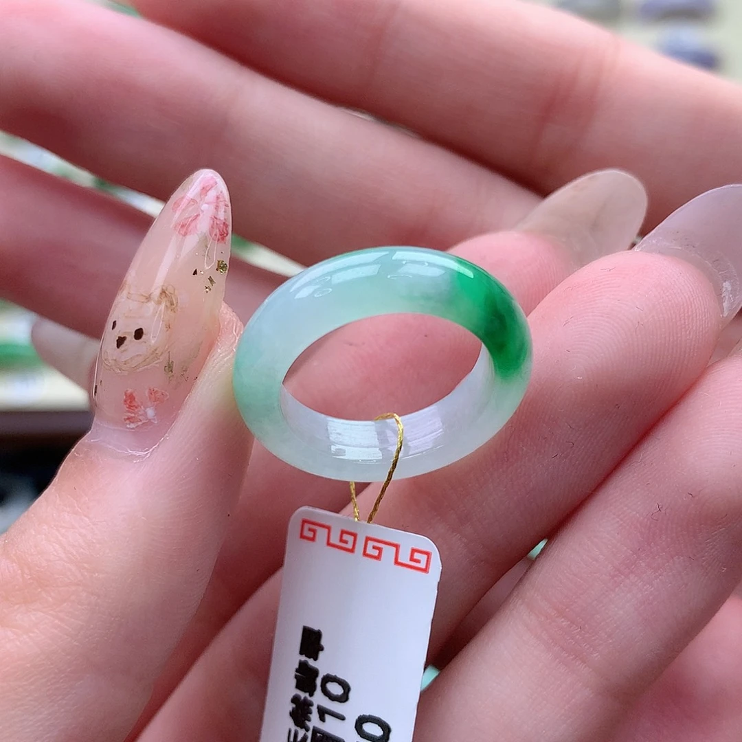 翡翠未镶嵌戒圈港10