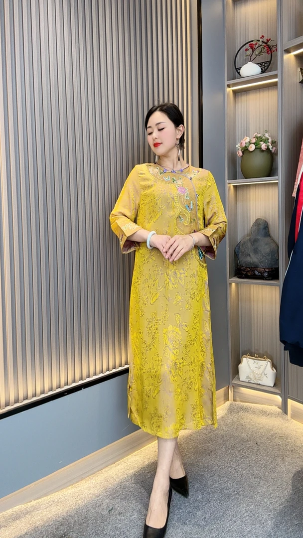 念秋YJ53110新中式妈妈装国风立领优雅气质复古遮肉连衣裙