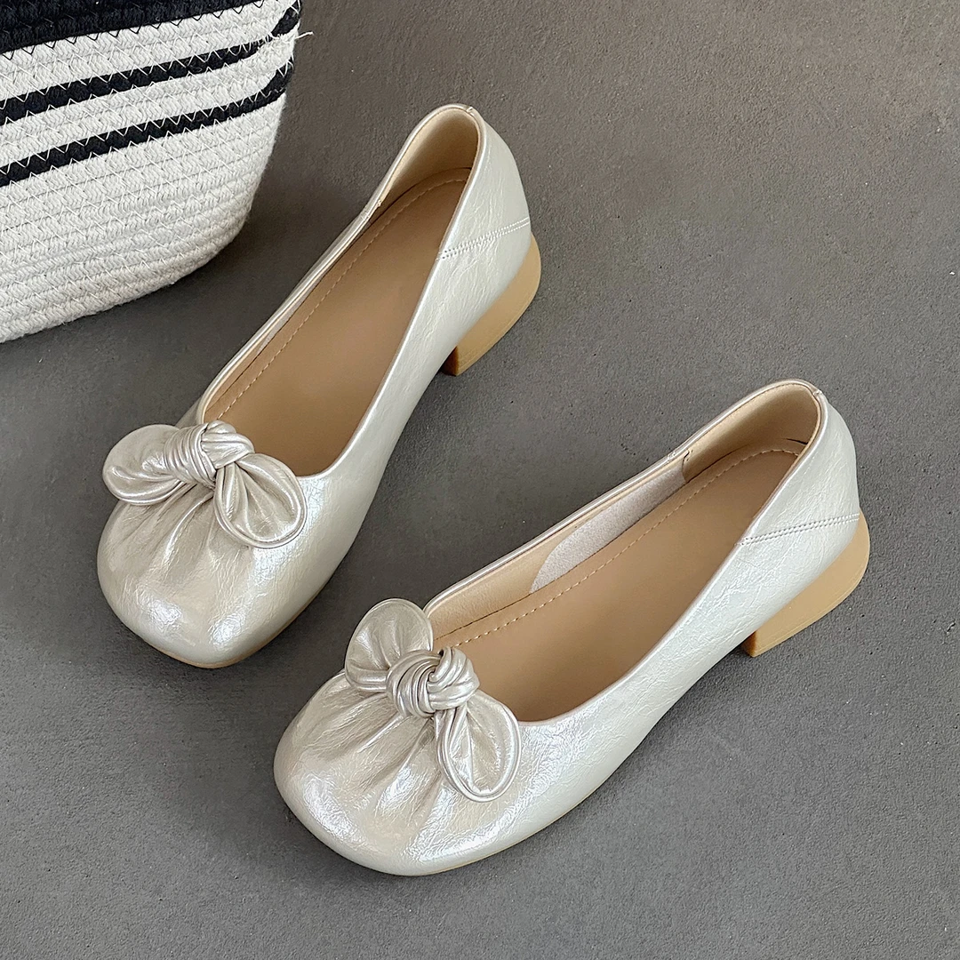 蝴蝶结粗跟单鞋女秋季新款配裙子软底软面舒适晚风温柔一脚蹬瓢鞋