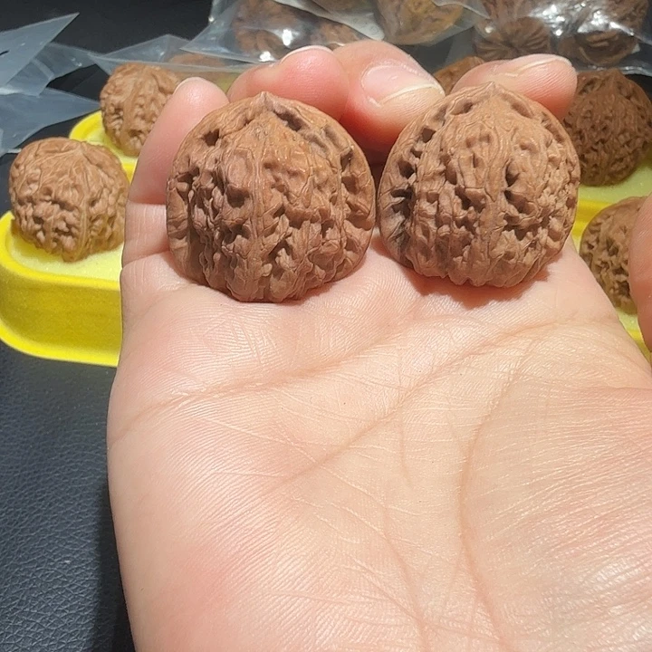 把件文玩核桃白狮子33