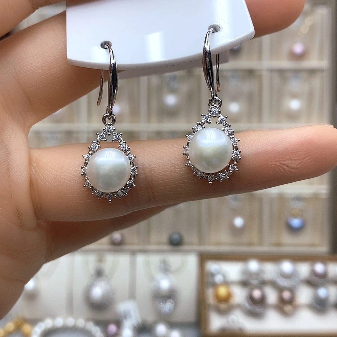 淡水珍珠合金颈饰