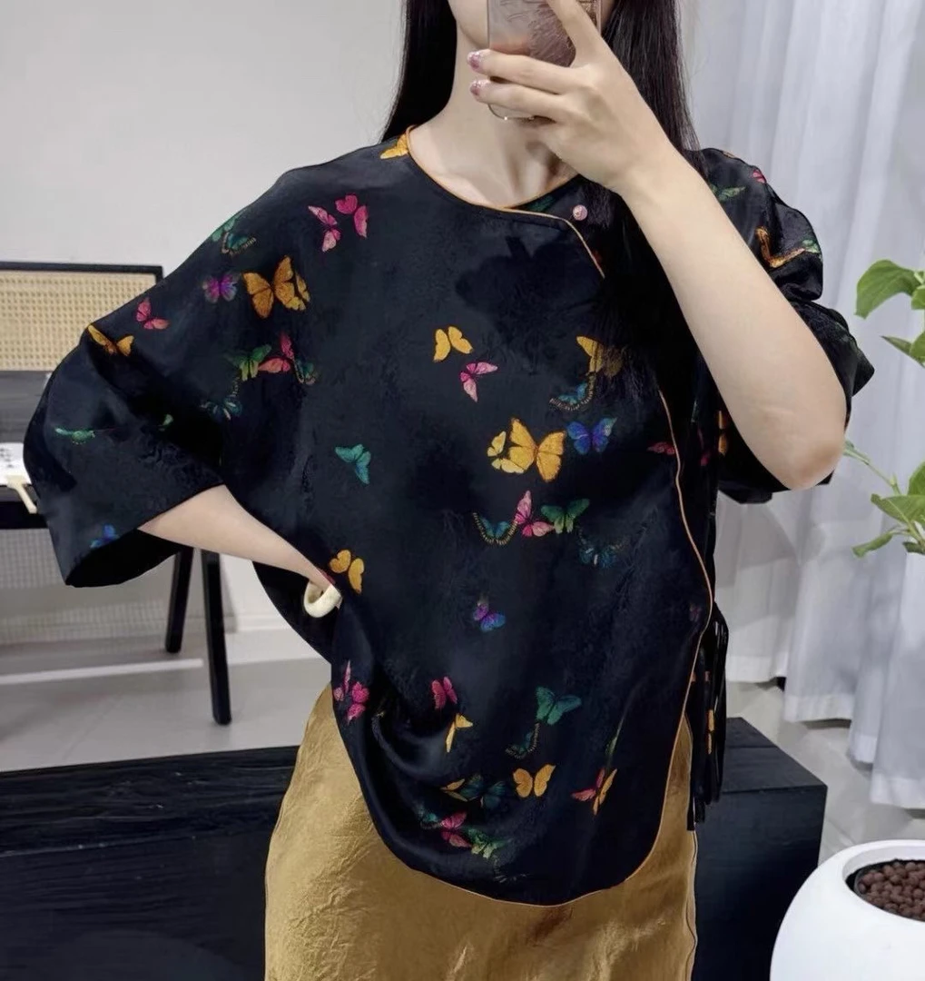 新中式重缎香云纱花萝彩绘圆领上衣