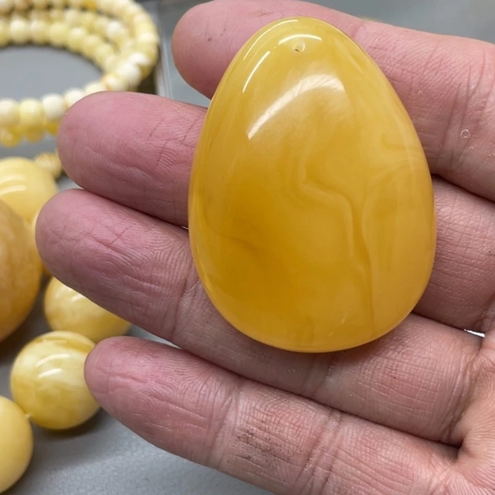 琥珀未镶嵌裸石水滴