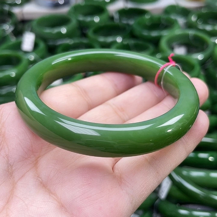 未镶嵌手镯和田玉（碧玉）