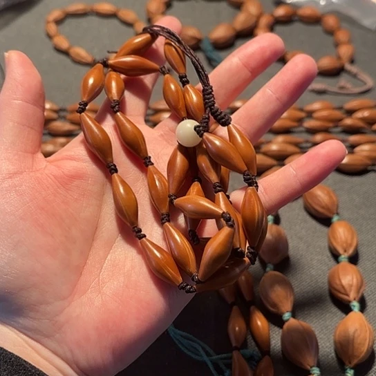 橄榄核手串/手链小****流0.9小柳叶长串