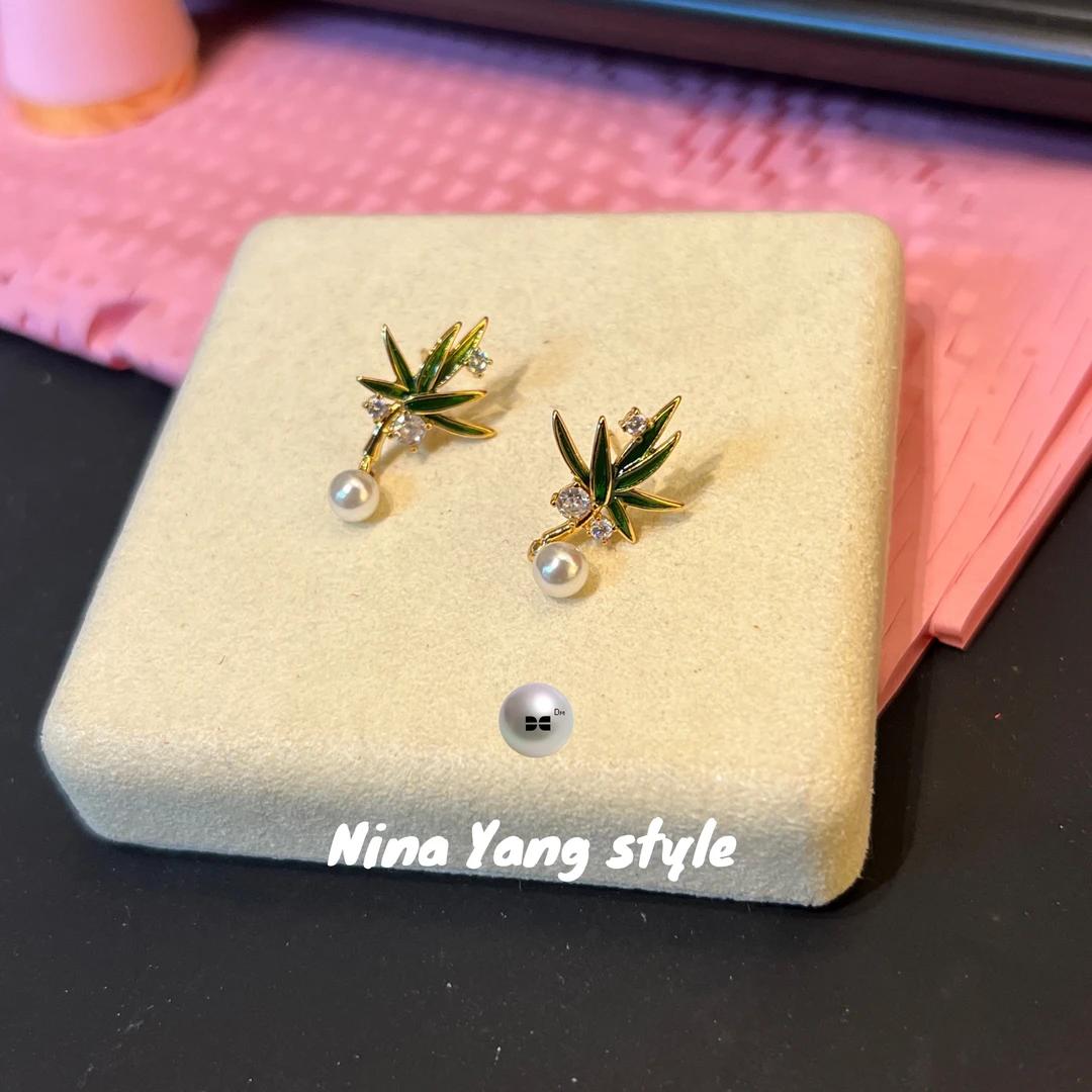 铜合金仿珍珠耳饰 Dm订单DME0348