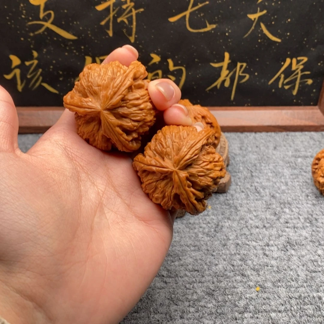 【闪购商品】吊坠文玩核桃万**力